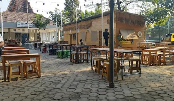 Menu Garasi Kuliner Pare dan Ulasan Terbaru